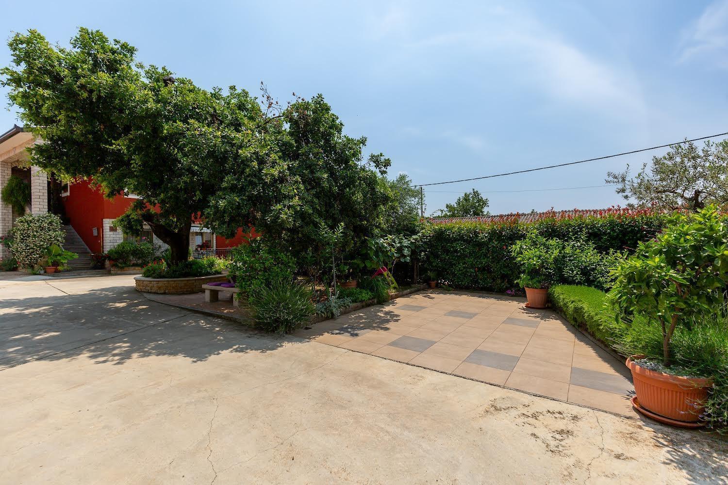 Apartman Angolo Verde Vizinada ภายนอก รูปภาพ